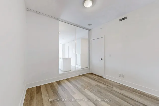 Additional image 12 of 32 Davenport Rd Unit 1306