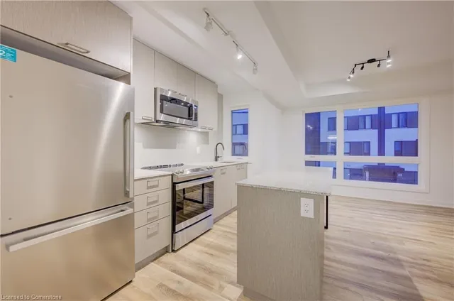 Additional image 11 of 10 Ed Clark Gdns Unit 14