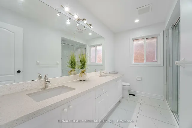 Additional image 24 of 32 Giza Cres