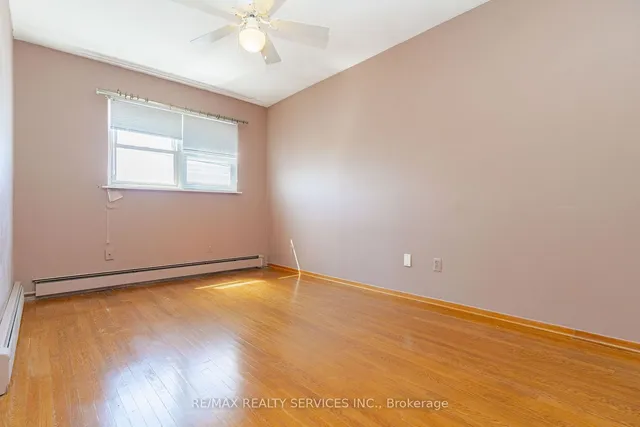 Additional image 31 of 1652 Jane St