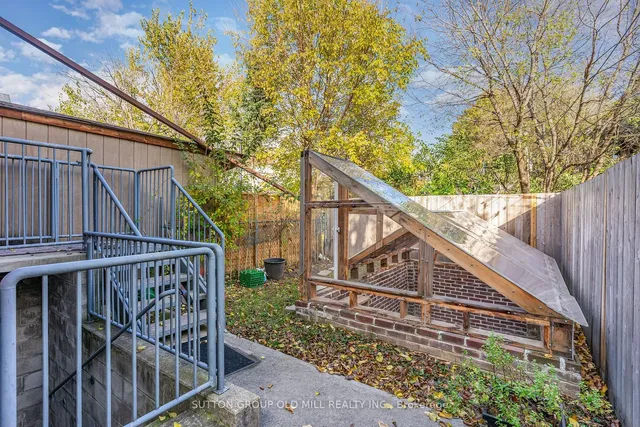 Additional image 40 of 347 Gladstone Ave