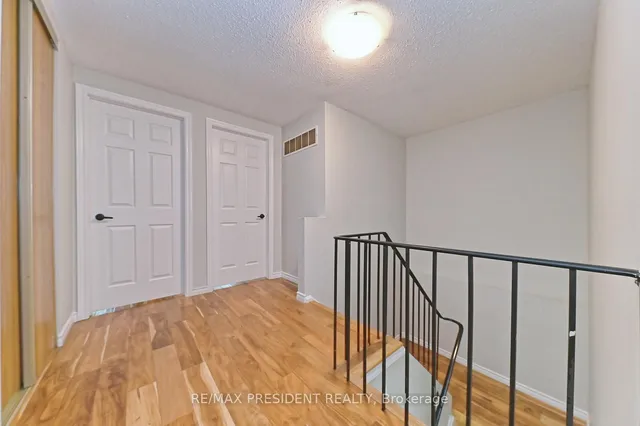 Additional image 32 of 6 Abelard Ave