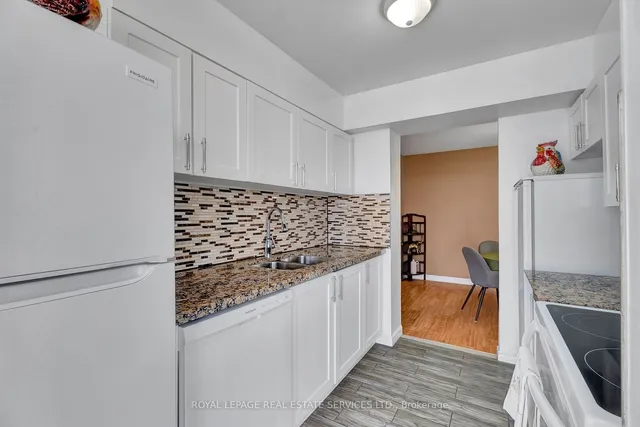 Additional image 18 of 3077 Weston Rd Unit 607