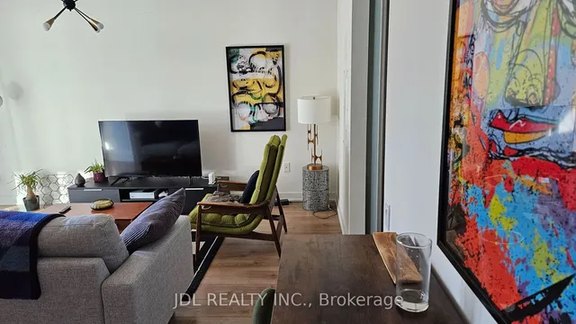 Additional image 5 of 775 King St Unit 521