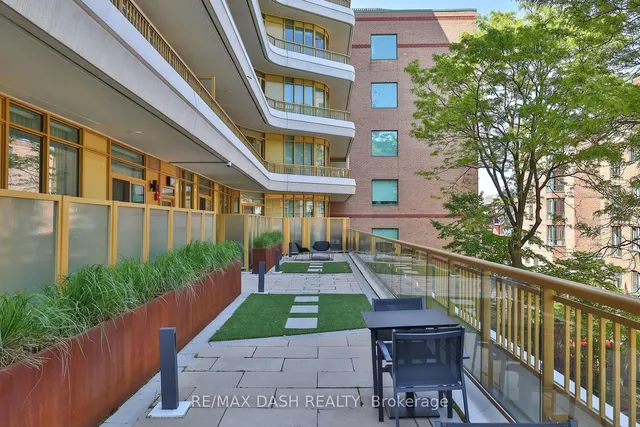 Additional image 34 of 151 Avenue Rd Unit 1002