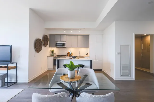 Additional image 10 of 270 Dufferin St Unit LPH14