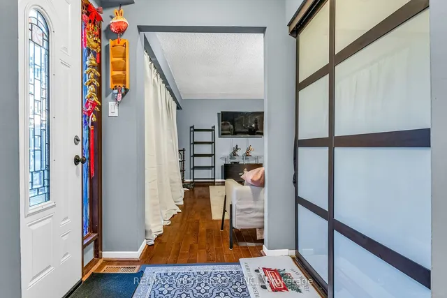 Additional image 11 of 2 Dailing Gate Unit 19