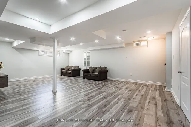 Additional image 29 of 17 Matagami St