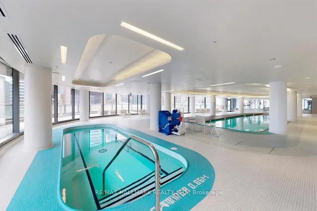 Additional image 33 of 11 Wellesley St Unit 3909