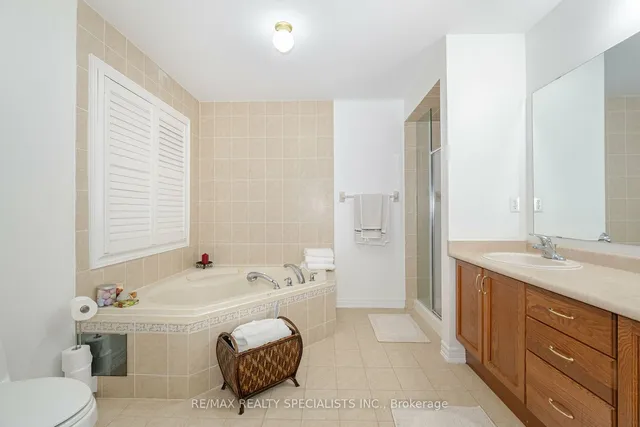 Additional image 23 of 5 Saddler Ave