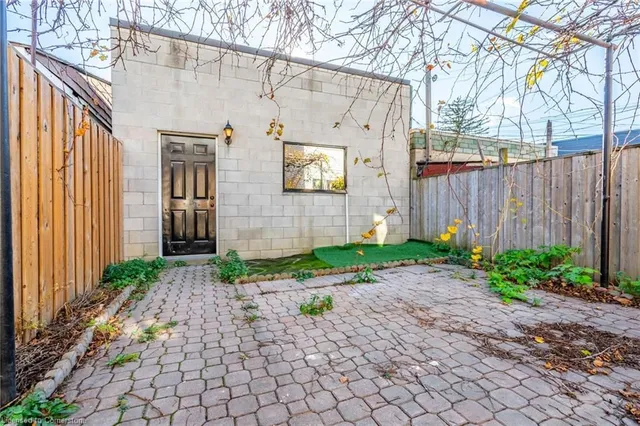 Additional image 34 of 135 Hope St