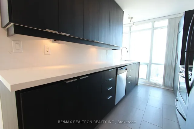 Additional image 9 of 15 Fort York Blvd Unit 3812