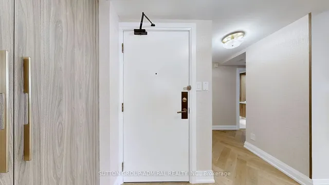 Additional image 32 of 616 Avenue Rd Unit 602