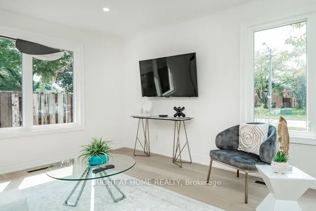 Additional image 11 of 19 Gladsmore Cres