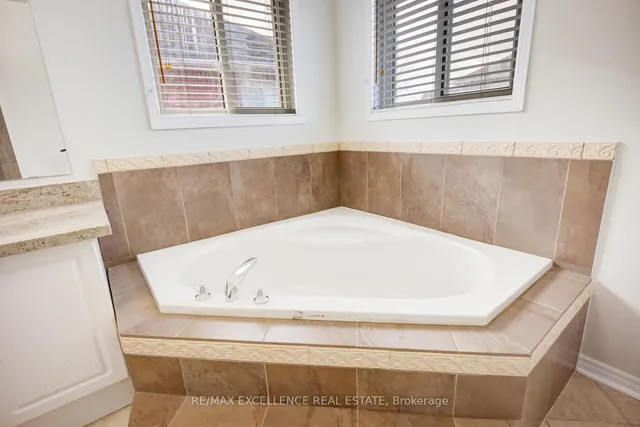 Additional image 27 of 6 Nina Pl