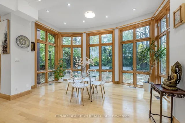 Additional image 10 of 98 Burbank Dr