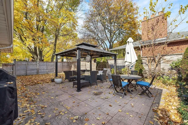 Additional image 27 of 2 Ashmount Cres