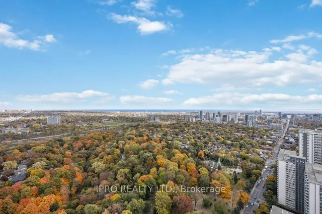 Additional image 30 of 585 Bloor St Unit 4218