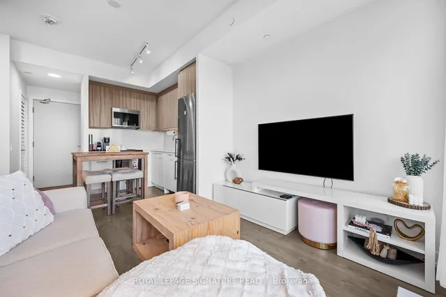 Additional image 22 of 215 Veterans Dr Unit 405