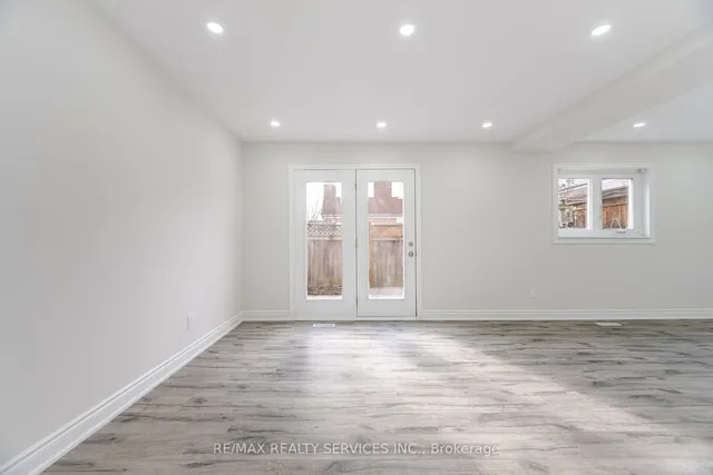 Additional image 7 of 41 Town House Cres
