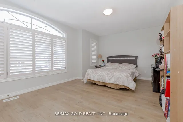 Additional image 26 of 40 Stephanie Ave