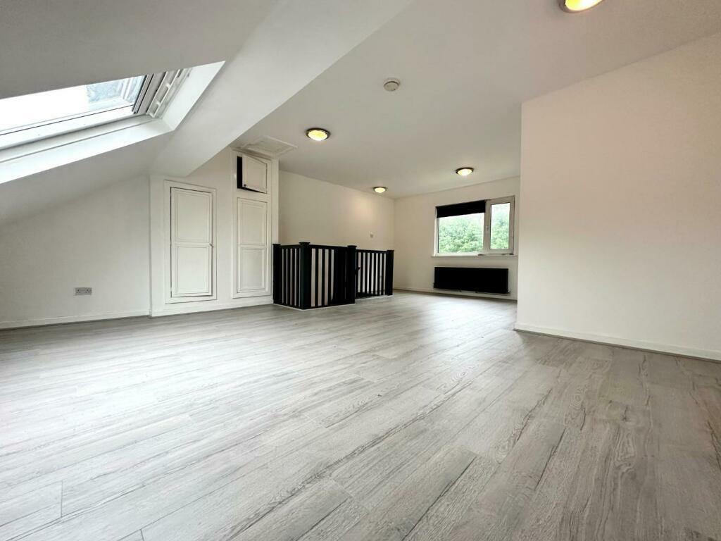 Additional image 20 of Roundwood Avenue, Burnley