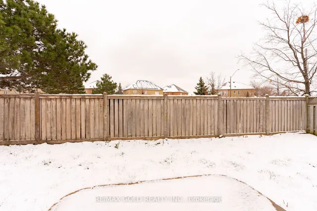 Additional image 40 of 3 Great Plains St