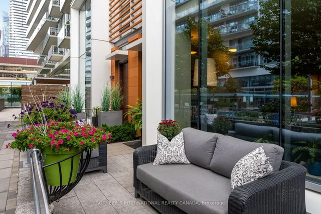 Additional image 2 of 29 Queens Quay Unit Th 115