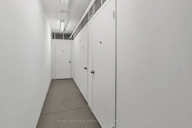 Additional image 36 of 35 Balmuto St Unit 2101