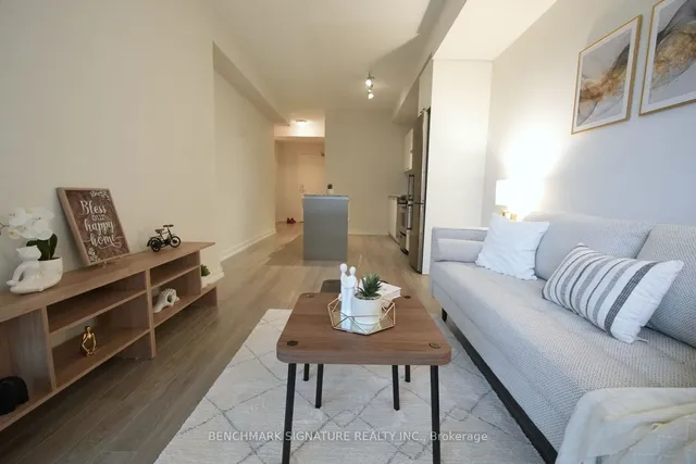 Additional image 16 of 51 East Liberty St Unit 908