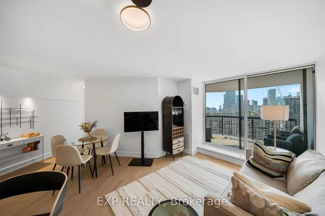 Additional image 7 of 77 Maitland Pl Unit 1905