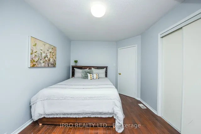 Additional image 23 of 22 Desert Sand Dr