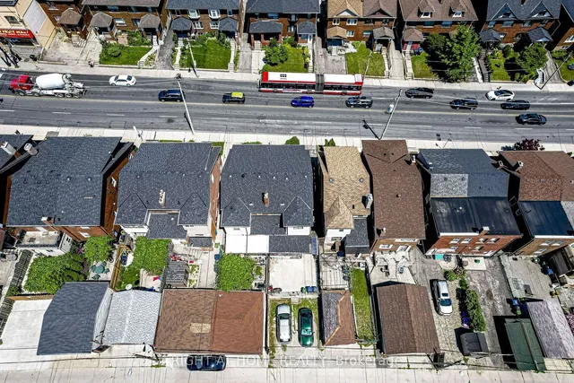 Additional image 2 of 1994 Dufferin St