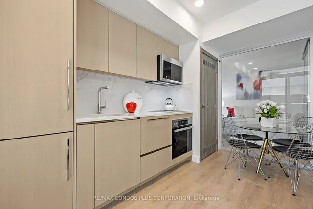 Additional image 5 of 38 Widmer St Unit 810