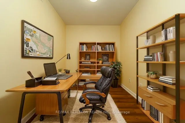 Additional image 9 of 225 Village Green Sq Unit 2710