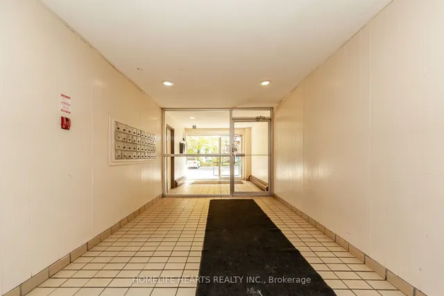 Additional image 2 of 1690 Victoria Park Ave Unit 102