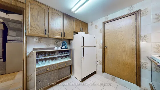 Additional image 25 of 48 Dubray Ave