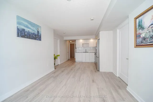 Additional image 22 of 225 Village Green Sq Unit 1306