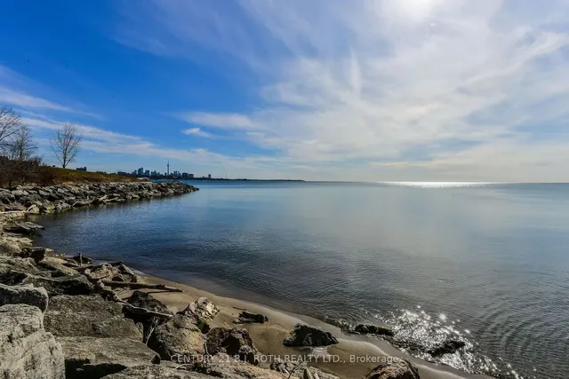 Additional image 23 of 2045 Lake Shore Blvd Unit 806