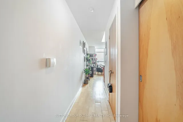 Additional image 8 of 255 Richmond St Unit 1517