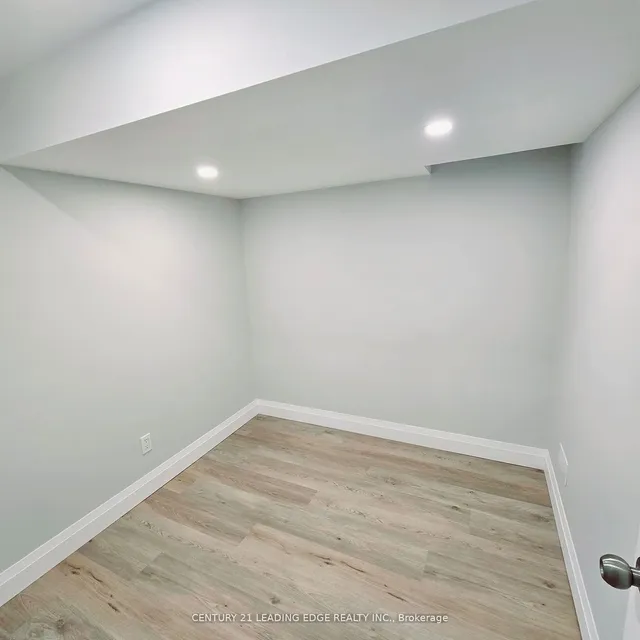 Additional image 18 of 15 Hackberry Gate