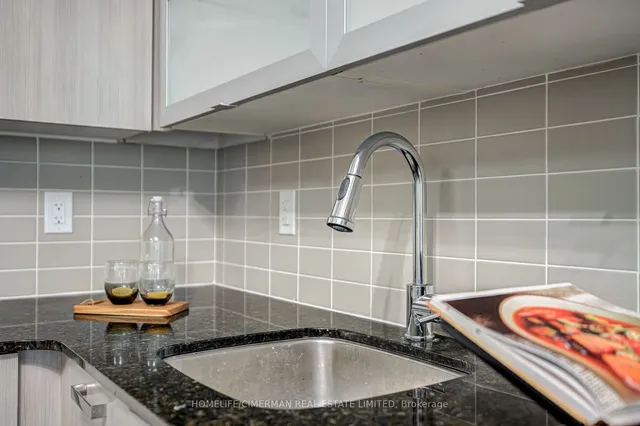 Additional image 9 of 36 Lisgar St Unit 1702W