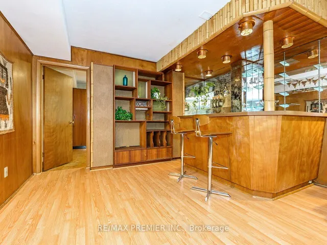 Additional image 27 of 43 Florida Cres