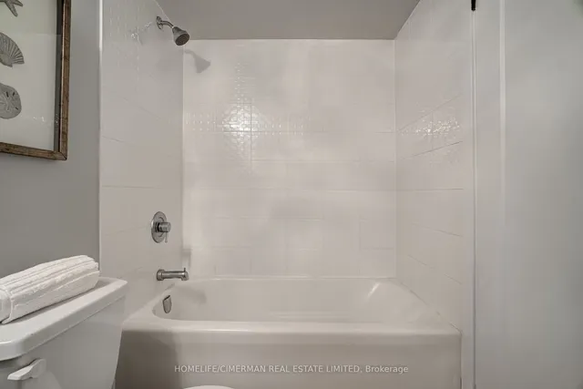 Additional image 24 of 36 Lisgar St Unit 1702W