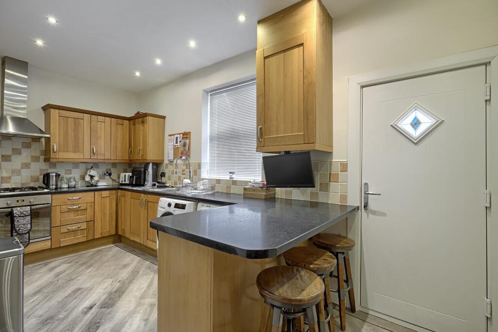 Additional image 3 of Halifax Road, Briercliffe, Lancashire, BB10