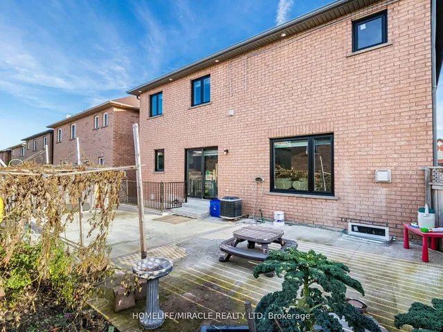 Additional image 40 of 4 Fairhill Ave