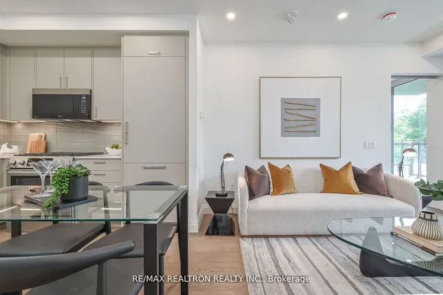 Additional image 8 of 285 Avenue Rd Unit 403