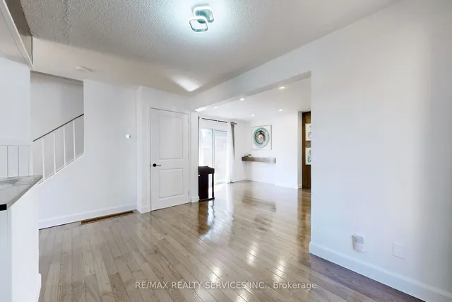 Additional image 16 of 33 Hazelglen Crt