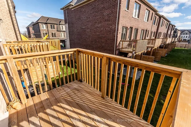 Additional image 20 of 17 Arcola St