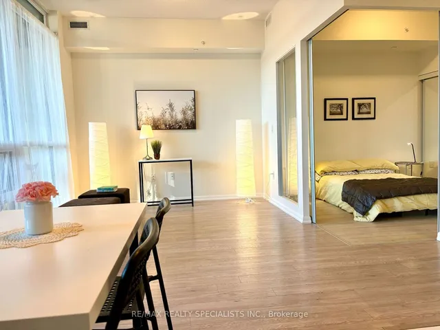 Additional image 4 of 830 Lawrence Ave Unit 822